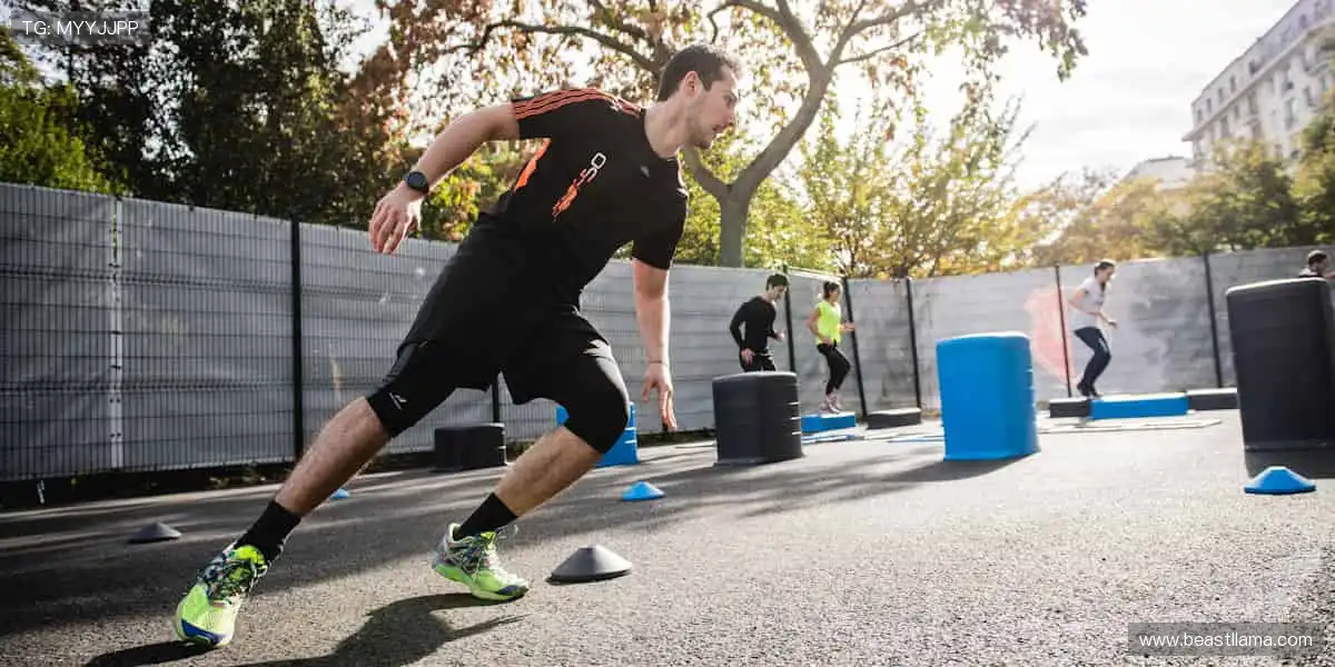 动漫类网络游戏网:二次元老婆在线养成,打破次元壁的羁绊